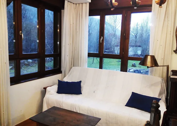 El Casar Del Puente Boca de Huérgano